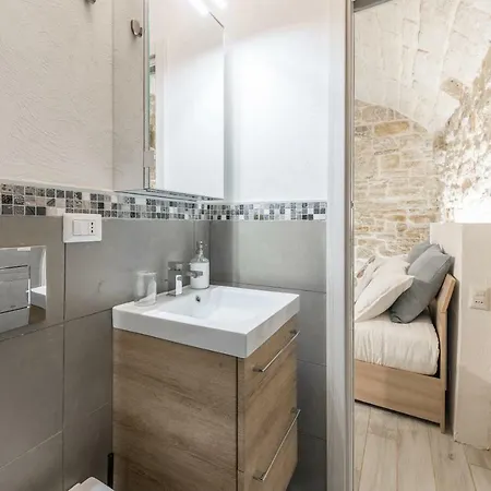 San Nicola Old Town Casatuabari