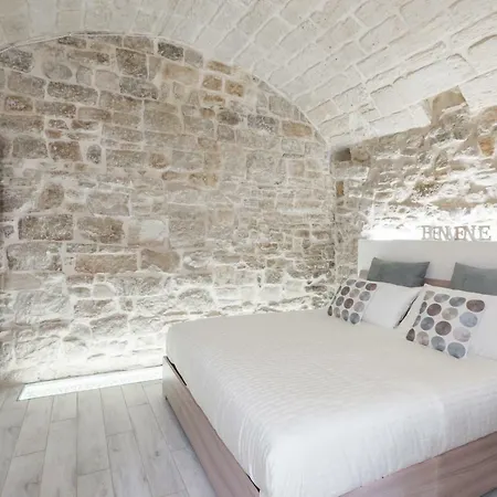 San Nicola Old Town Casatuabari